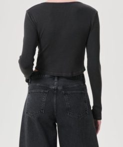 Theroamingcompany.shop4554c854cb 2