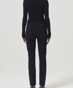 Theroamingcompany.shop5bf561902a 2