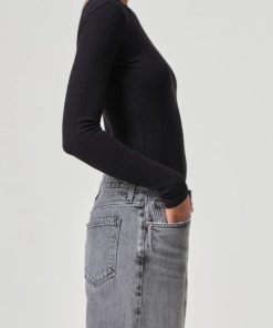 Theroamingcompany.shop5e3b02d279 5