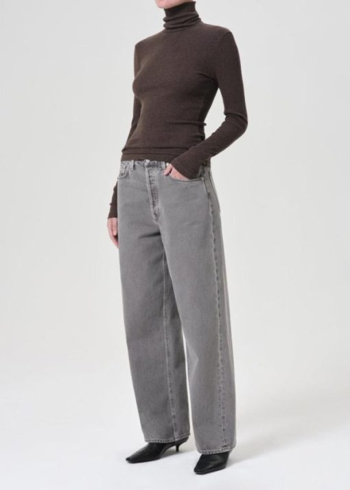 Theroamingcompany.shopd557faa1fb 2
